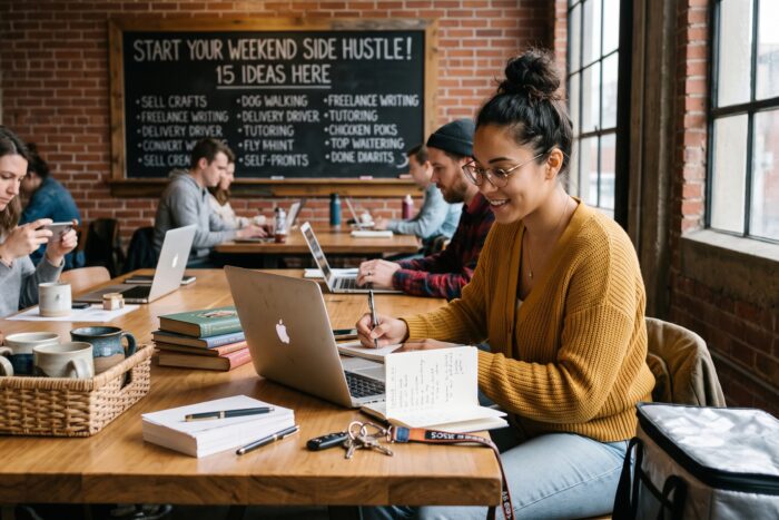 15 Side Hustle Ideas You Can Start This Weekend